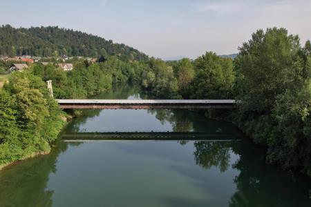 Brv Vikrče - Medno